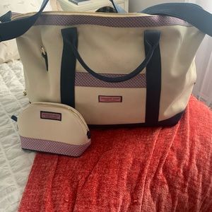 Vineyard Vines Weekender Duffle and Makeup Bag